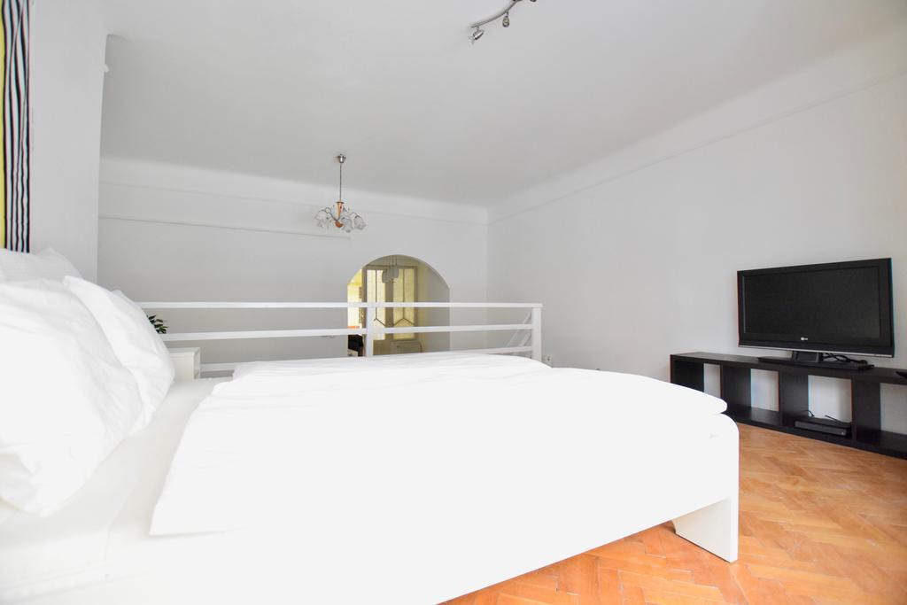 Budget Apartment by Hi5 - Akácfa 4 Budapeste Exterior foto