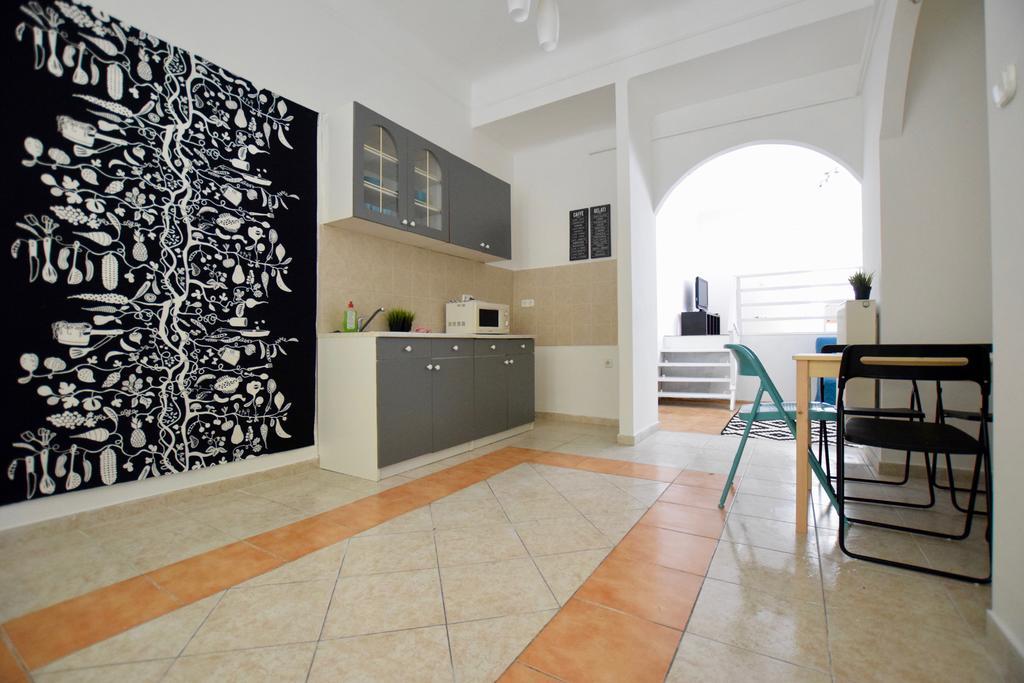 Budget Apartment by Hi5 - Akácfa 4 Budapeste Exterior foto